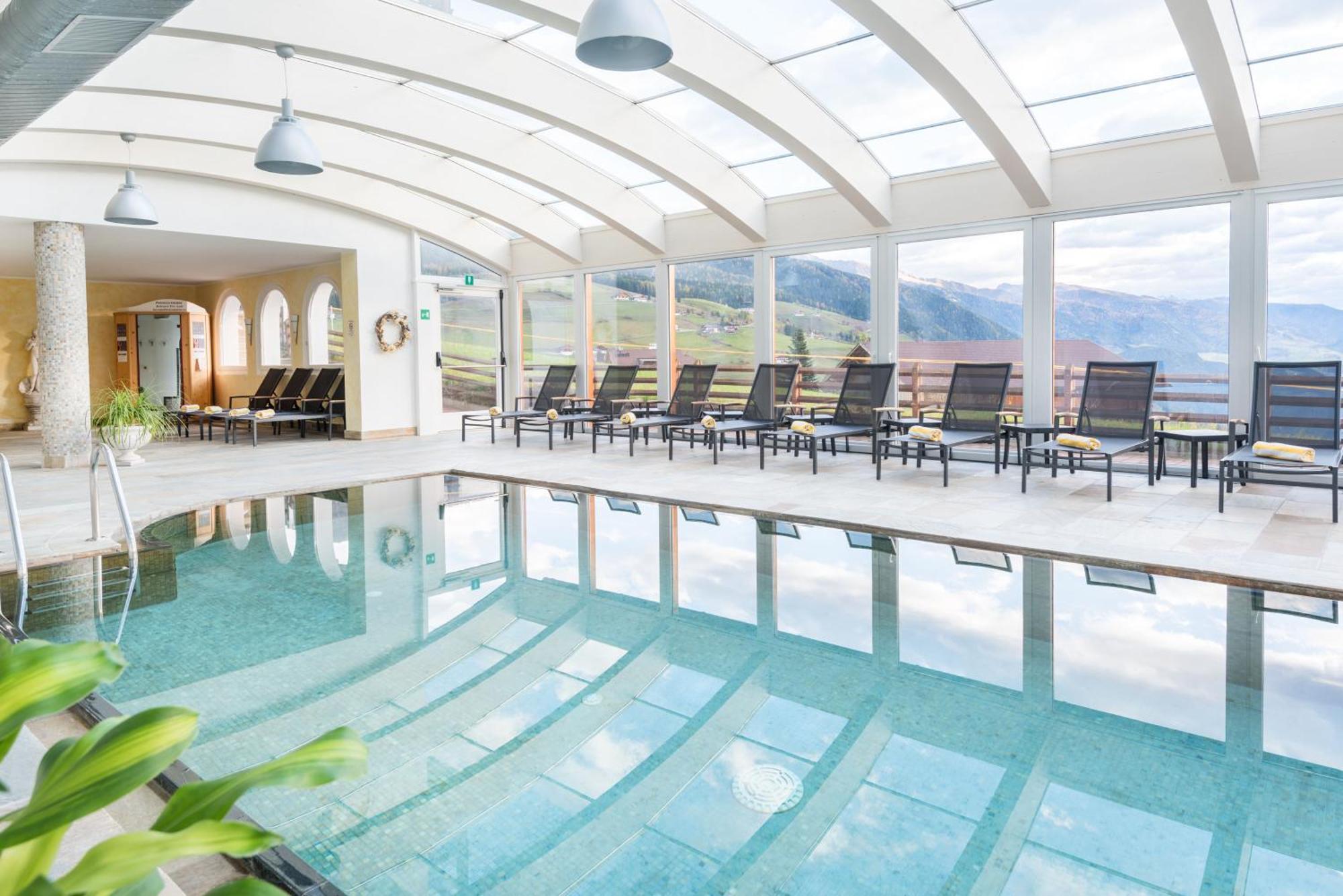 Hotel Alpenfrieden Maranza Kültér fotó