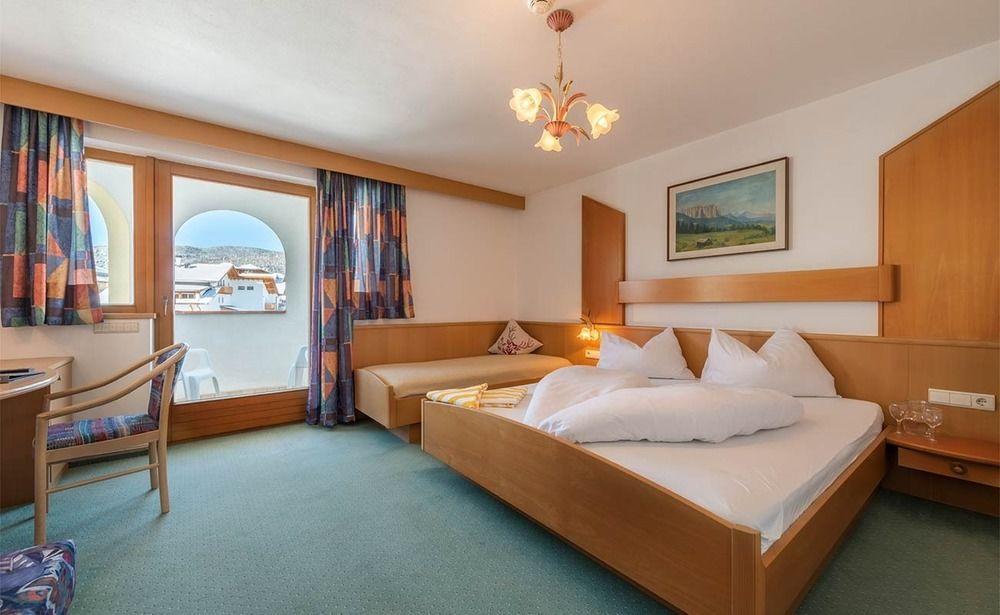 Hotel Alpenfrieden Maranza Kültér fotó
