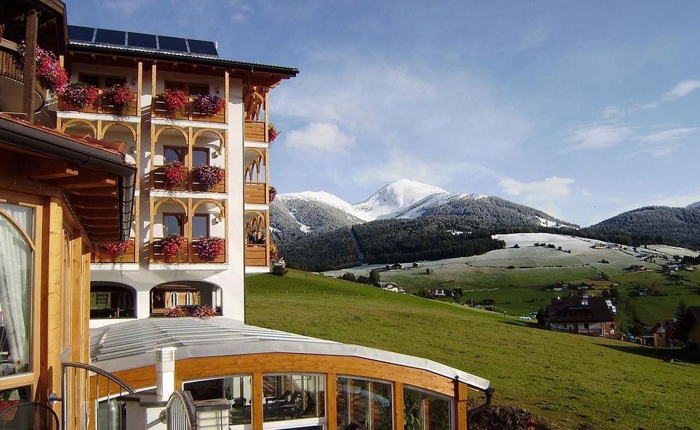 Hotel Alpenfrieden Maranza Kültér fotó